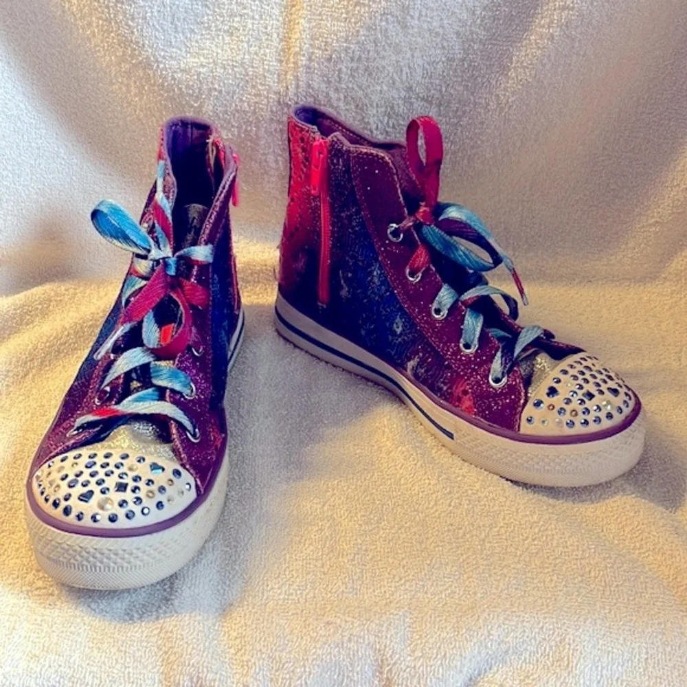 Skechers girls Twinkle Toes high tops in size 3
